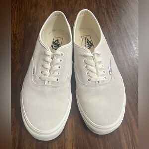 Van’s Authentic Suede Shoe